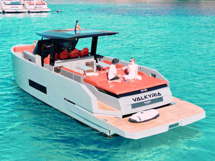 Explore Formentera in luxury and total comfort