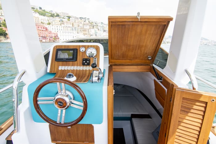 Découvrez la côte italienne à votre façon — Une aventure en bateau privé