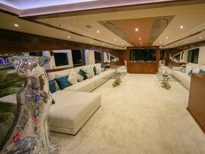 Enjoy a full day on a motor yacht in Dubai