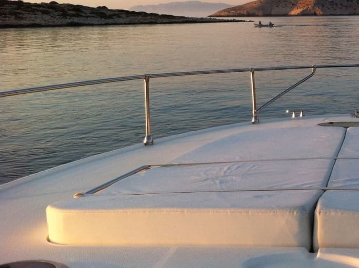 Escursione di mezza giornata alla scoperta di Sifnos: una breve fuga in motoscafo.