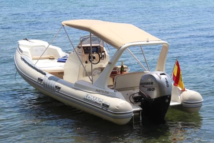 One day in Port de Pollença on a motorboat