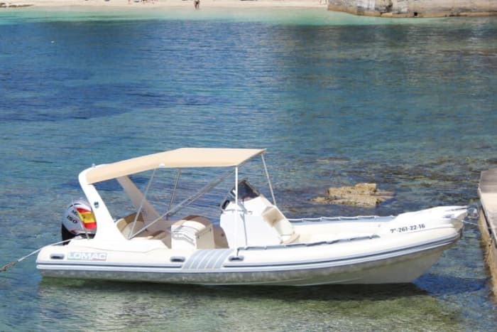 One day in Port de Pollença on a motorboat