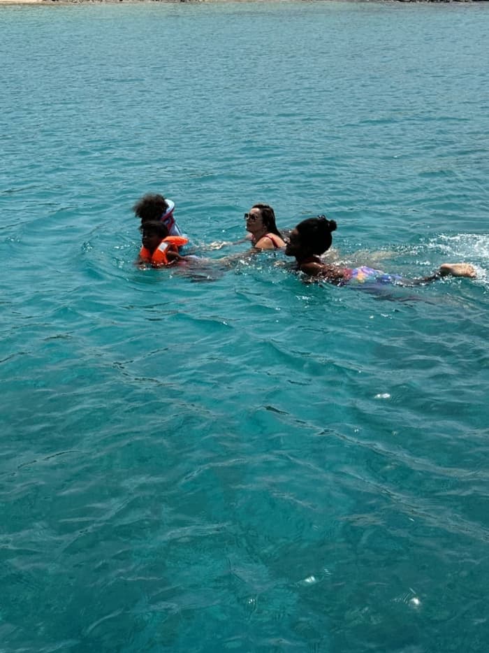 Louez un bateau à moteur à Agios Nikolaos