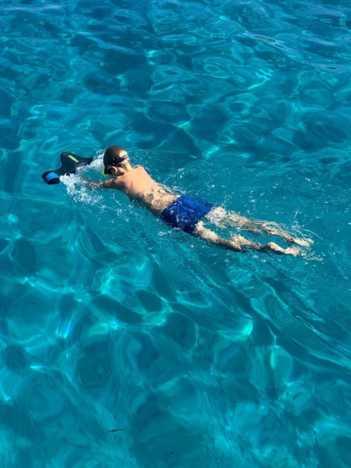 Louez un bateau à moteur à Agios Nikolaos