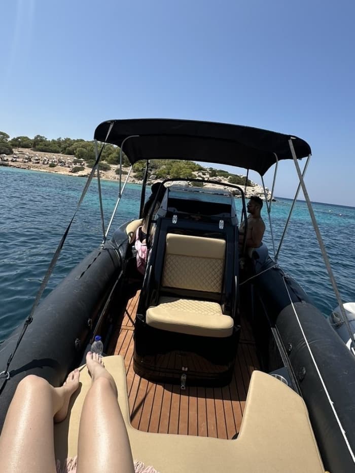 Private boat trip around Athens on a motorboat