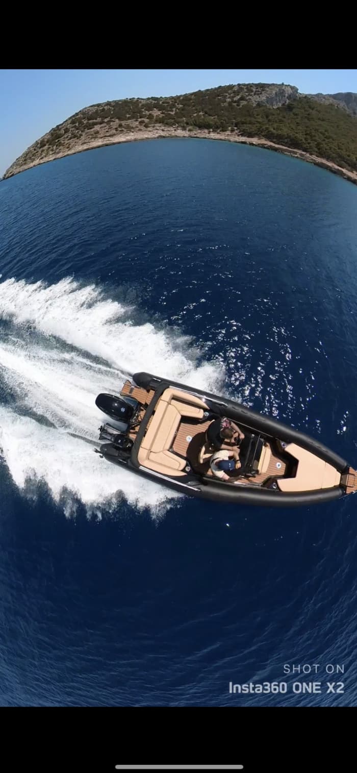 Private boat trip around Athens on a motorboat