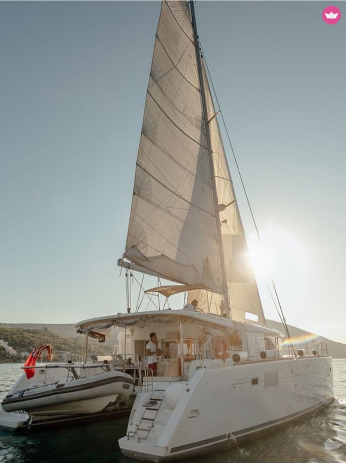 Katamaran Heldagsupplevelse: Boka Bay