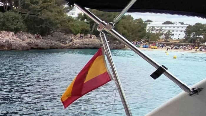 Explore the most beautiful coves in Mallorca - Full day