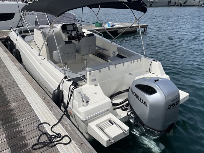 Verken Zadar vanaf het water: een hele dag op het water aan boord van een motorboot.