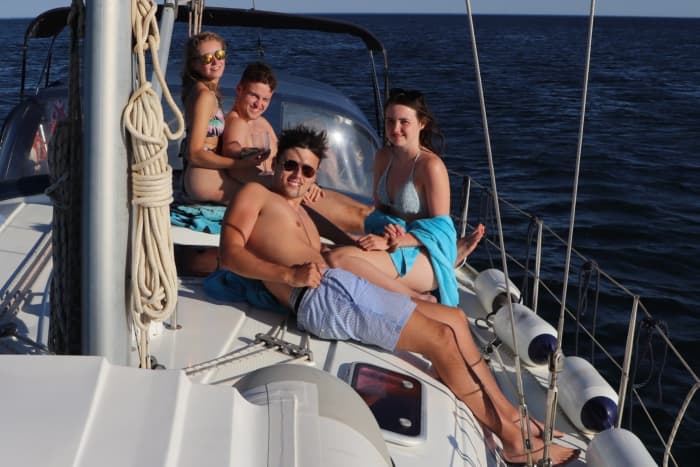 A full day of magic in Olhão on a sailboat