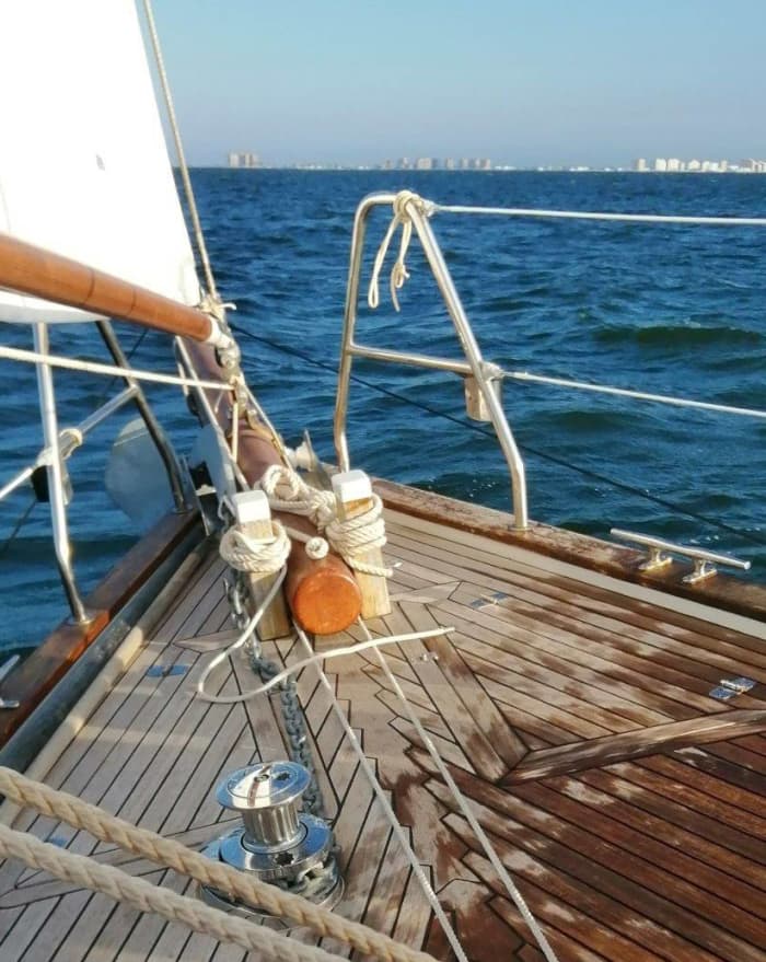 Een tocht op een klassieke schoener in La Manga