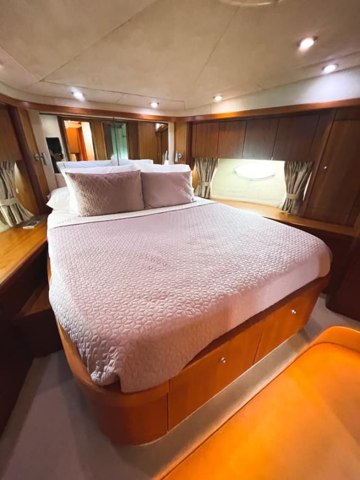 Zonsondergangcruise met de 72ft Sunseeker in Cartagena – Een luxe privéjachtervaring