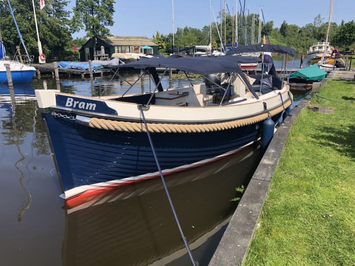 2h30 för att upptäcka Loosdrecht på en motorbåt