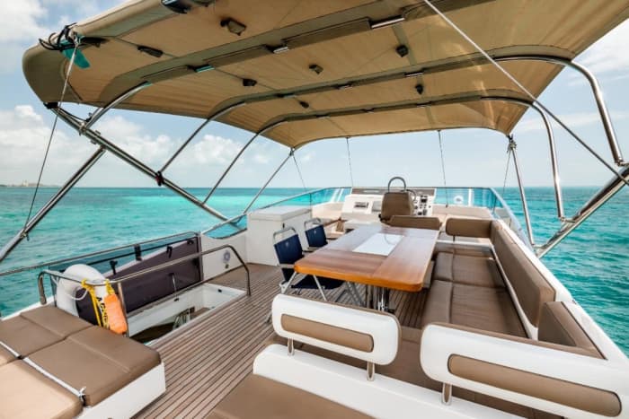 70’ FAIRLINE Luxury Sunset Cruise Cancun