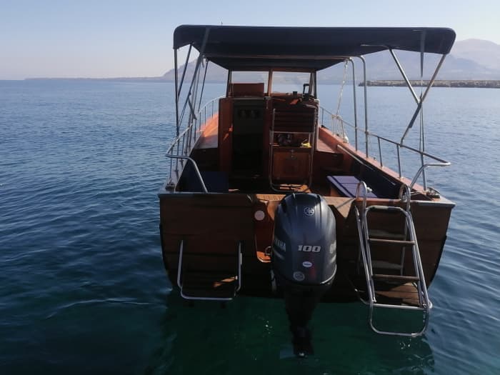 Private boat trip around Trappeto on a motorboat