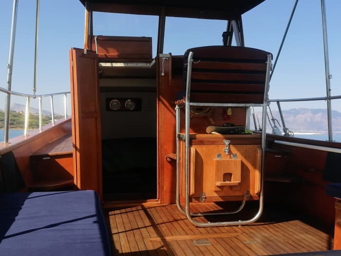 Private boat trip around Trappeto on a motorboat