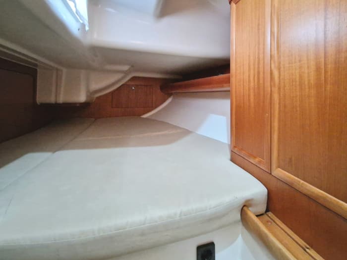 Enjoy a day at sea in Šibenik on a sailboat
