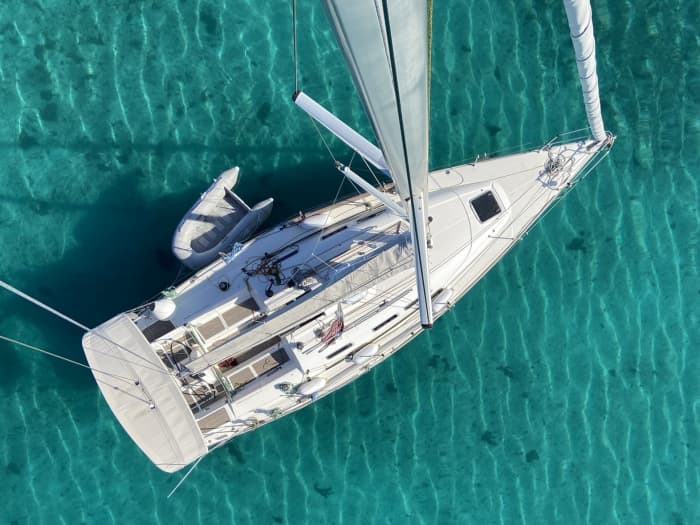 Enjoy a day at sea in Šibenik on a sailboat