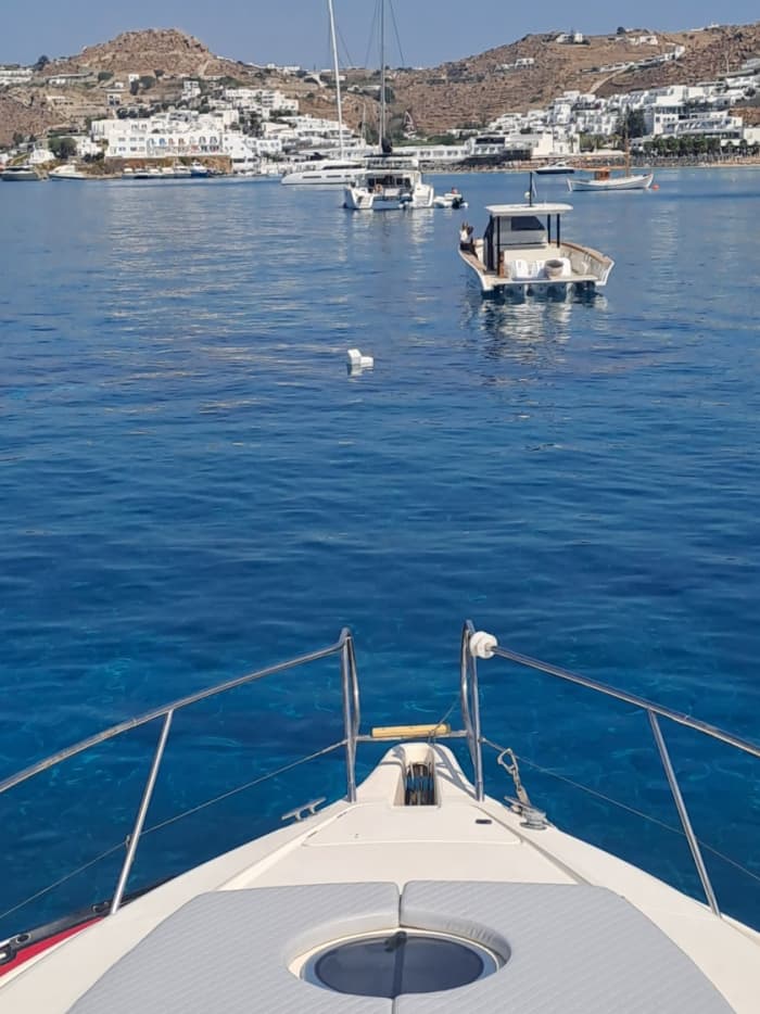 Une escapade légendaire : 3 h 30 de navigation autour de Mykonos en yacht à moteur