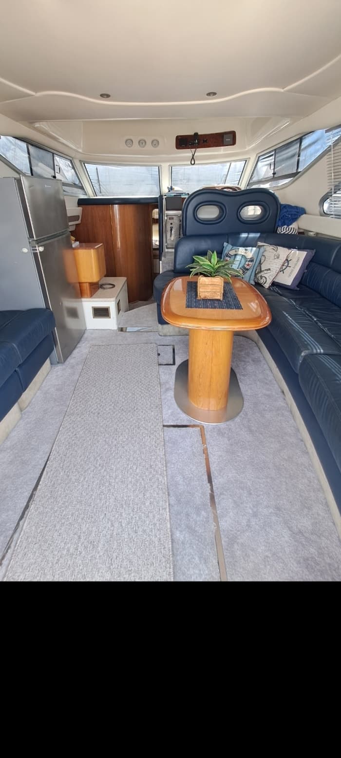 Une escapade légendaire : 3 h 30 de navigation autour de Mykonos en yacht à moteur