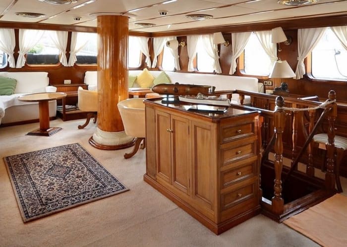 Private 4h Majestic Sailboat Cruise Along Barcelona’s Coastline