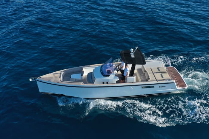 One day around Porto Cheli: Enjoy 8h of discovery on a motorboat