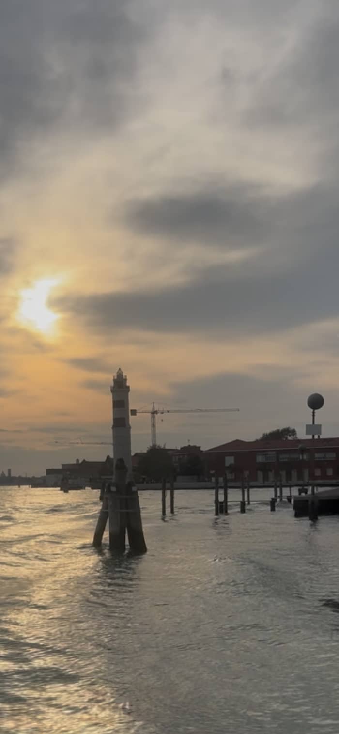 Upptäck Venedig på en motorbåt i 7 timmar