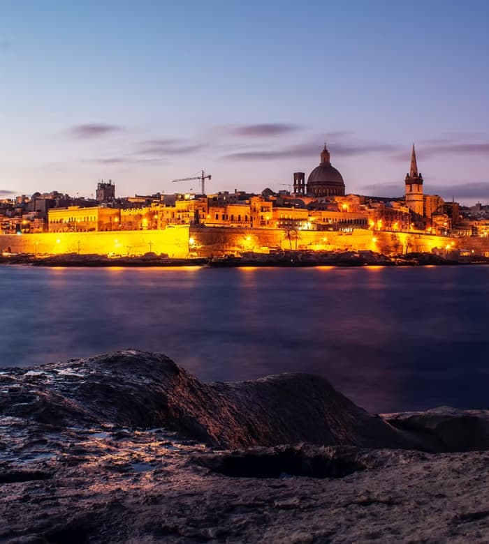 Golden Horizons: uw privézeiltocht bij zonsondergang op Malta