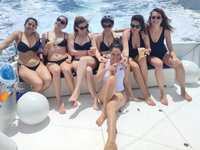 Skipping (8h). Tabarca Island by boat – A day of snorkeling, a cauldron of water, and a turquoise sea