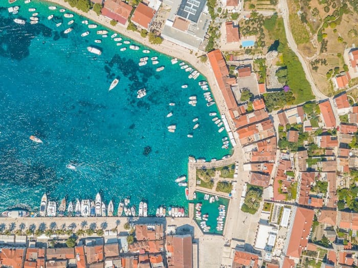 Journée complète dans la grotte bleue et 5 destinations incontournables – L'aventure insulaire ultime au départ de Split