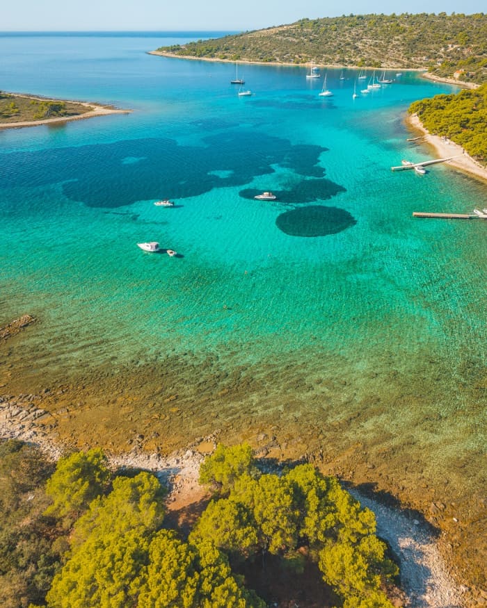 Journée complète dans la grotte bleue et 5 destinations incontournables – L'aventure insulaire ultime au départ de Split