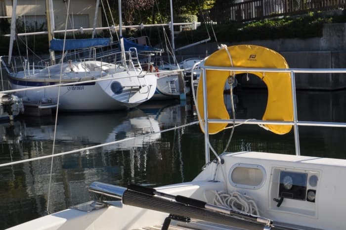 Få varje ögonblick att räknas: En heldag i solen runt Aix-les-Bains på en segelbåt