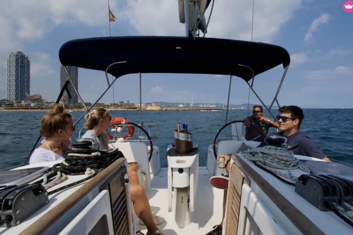 Barcelona by Sea: 2h Sailing Experience with Appetizers