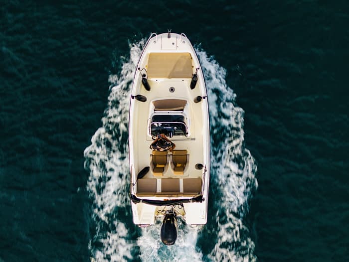 4h to discover Marseille on a motorboat