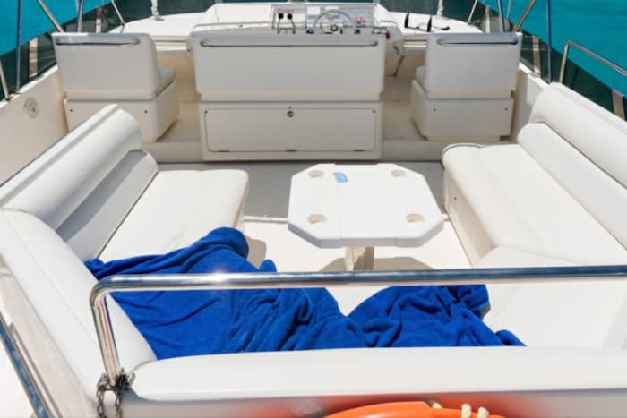 65ft Luxury Motor Yacht Princess Shades Crete