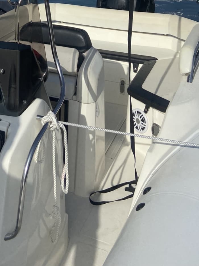 Genießen Sie eine 9-stündige Motorbootfahrt zur Erkundung von Ajaccio.