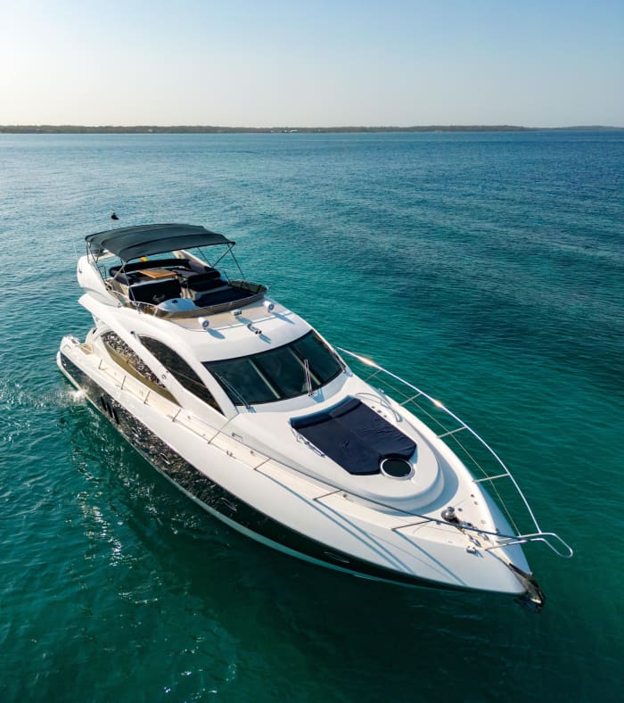 Een luxe feestjacht van 64 voet (SUNSEEKER)
