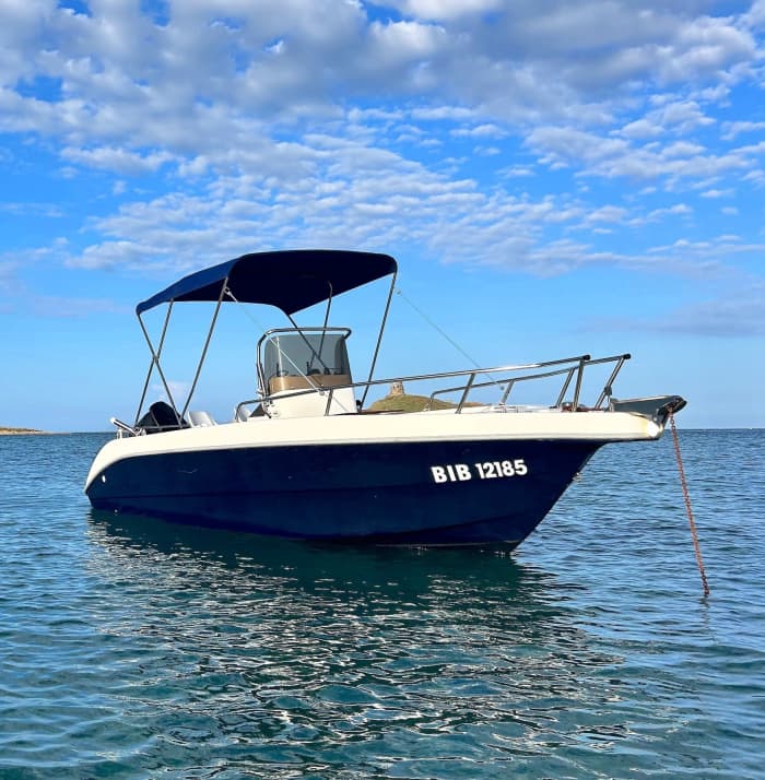 Discover Macinaggio on a motorboat for 7h