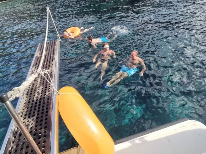 Le luxe réinventé à Pantelleria : une journée inoubliable sur un yacht à moteur
