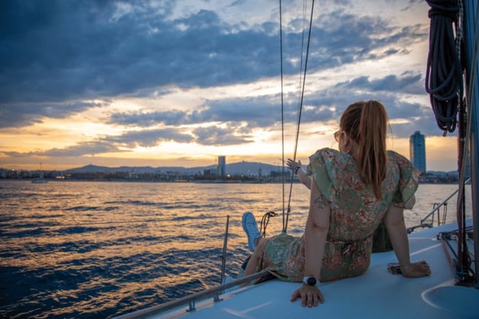 Full-day sailing experience in Barcelona