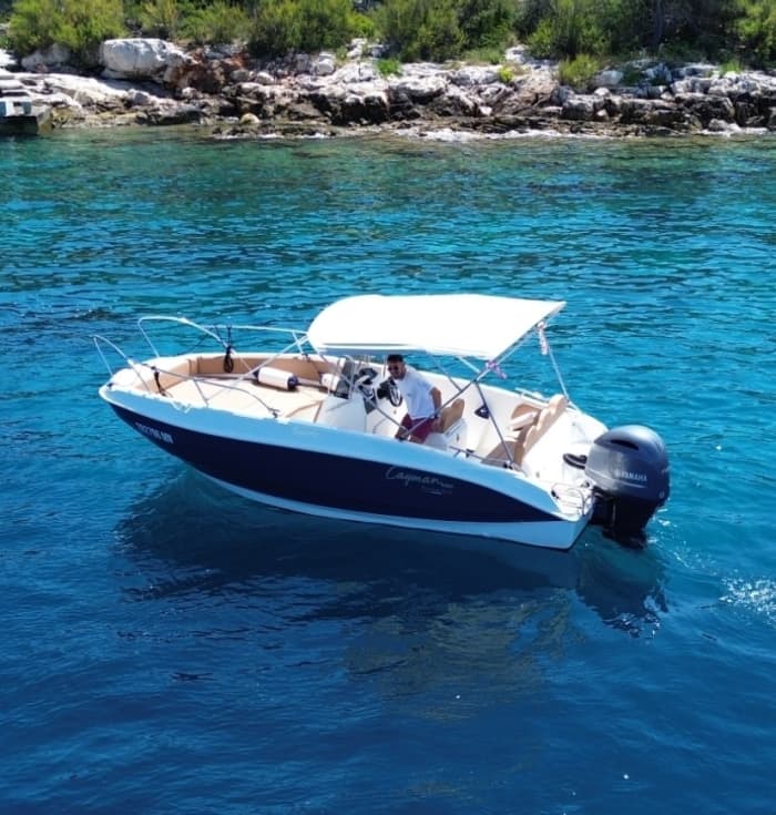 Een dagje rond Brač of Šolta: geniet van een boottocht.