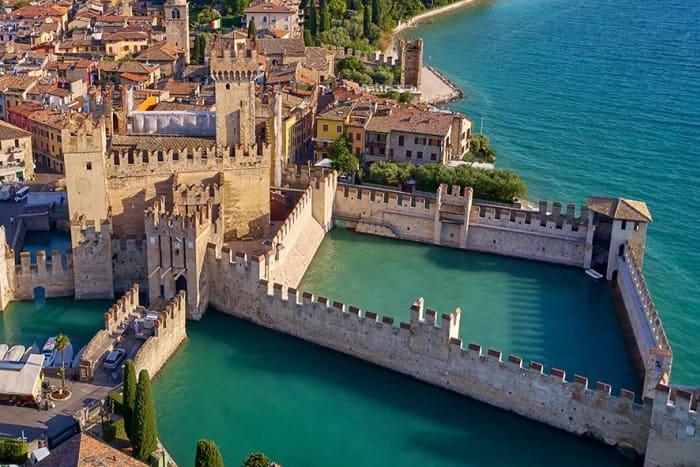 Discover Isola del Garda – 4-Hour Boat Adventure