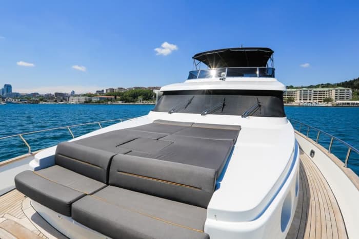 Esperienza di lusso a bordo di uno yacht sul Bosforo a Istanbul