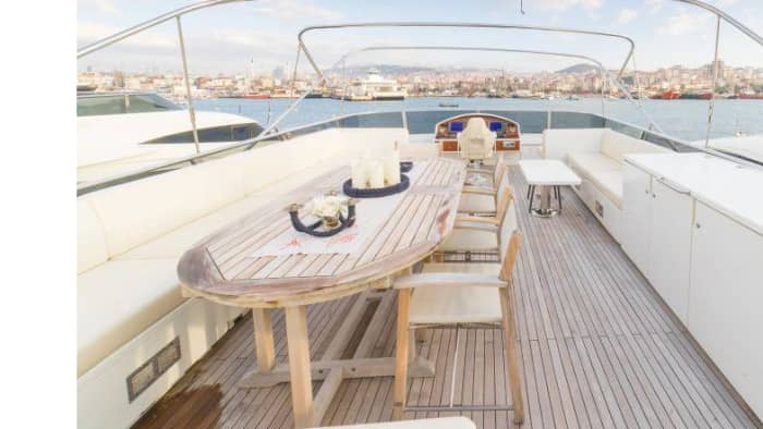 Esperienza di lusso a bordo di uno yacht sul Bosforo a Istanbul