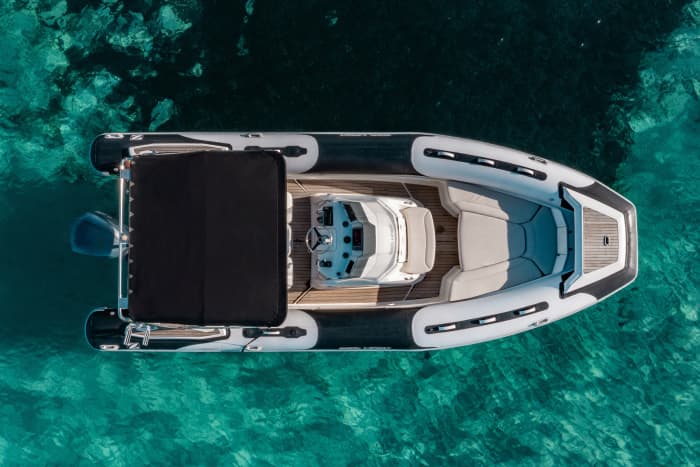 Tandem, inclusief brandstof, btw, 2 schippers, Monterey 278SS + Zodiac Sea Hawk 800 - 16 personen