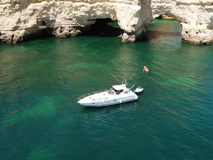 Meio dia de exploração marinha saindo de Portimão