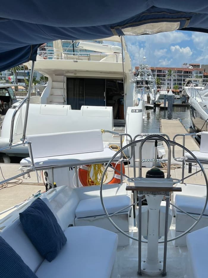 Breng 9 uur door met zeilen rond Puerto Vallarta op een zeilboot.