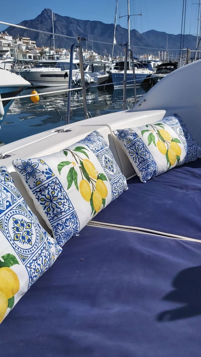 Breng 9 uur door met zeilen rond Marbella op een zeilboot.
