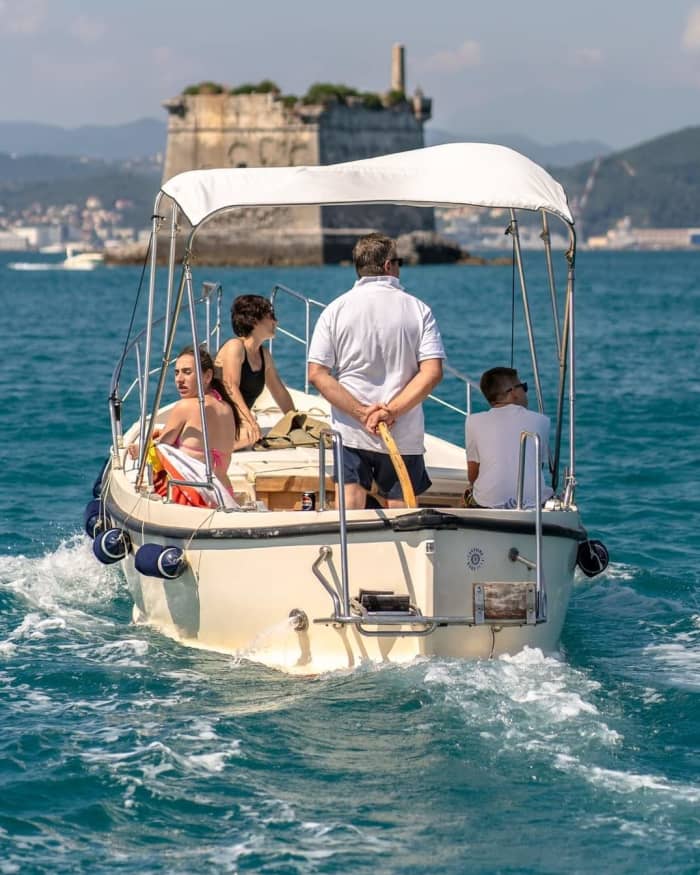 Une journée à la découverte de La Spezia : détente absolue sur le bleu italien