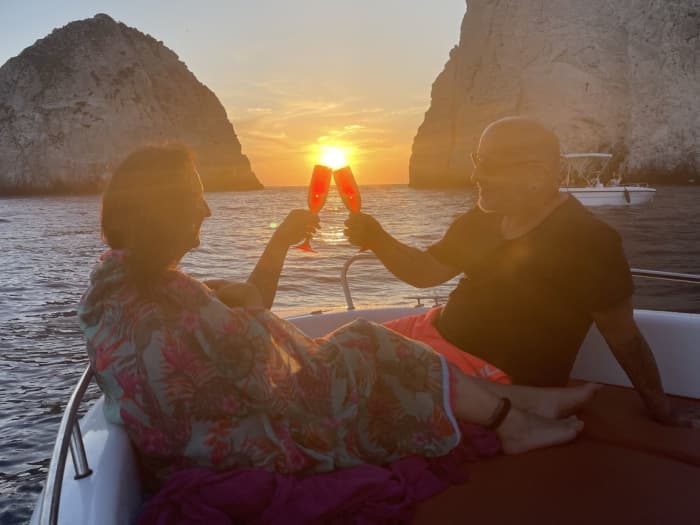 Getaway to the south of Zakynthos: hidden turtles and caves
